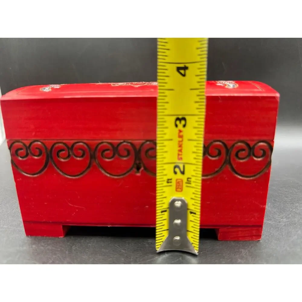 Hand Carved Red Wooden Jewelry Trinket Box Locking Hinged Lid Floral Design 6”